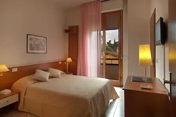 Mio Hotel 3*