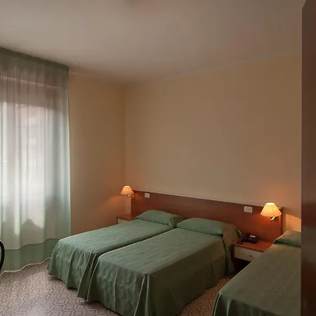 Hotel Mio 3*