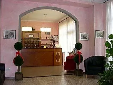 Mio Hotel 3*